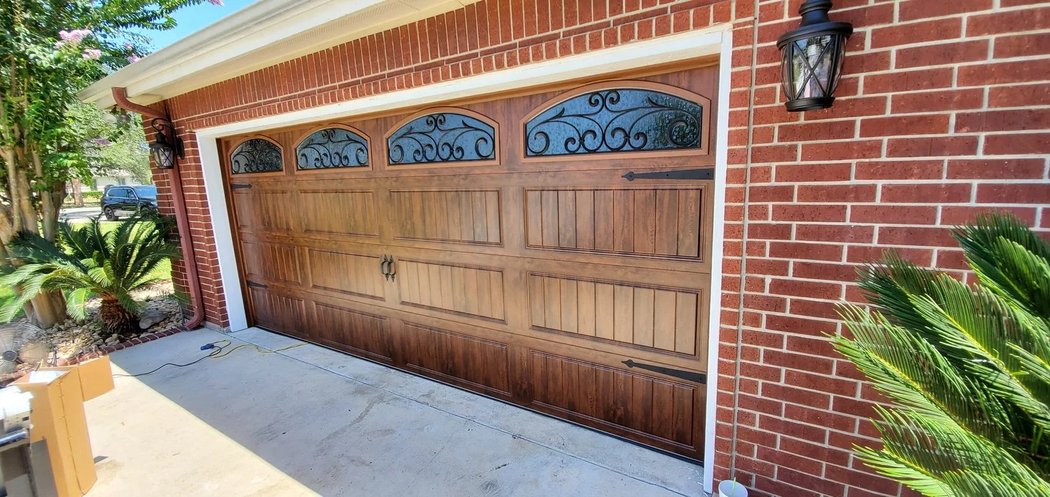 Garage door installation from the Matamoros project portfolio